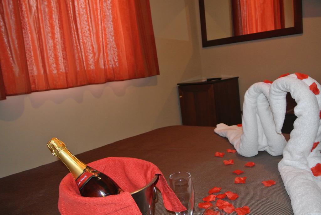 Hotel Stefano A Melito Melito di Napoli ภายนอก รูปภาพ