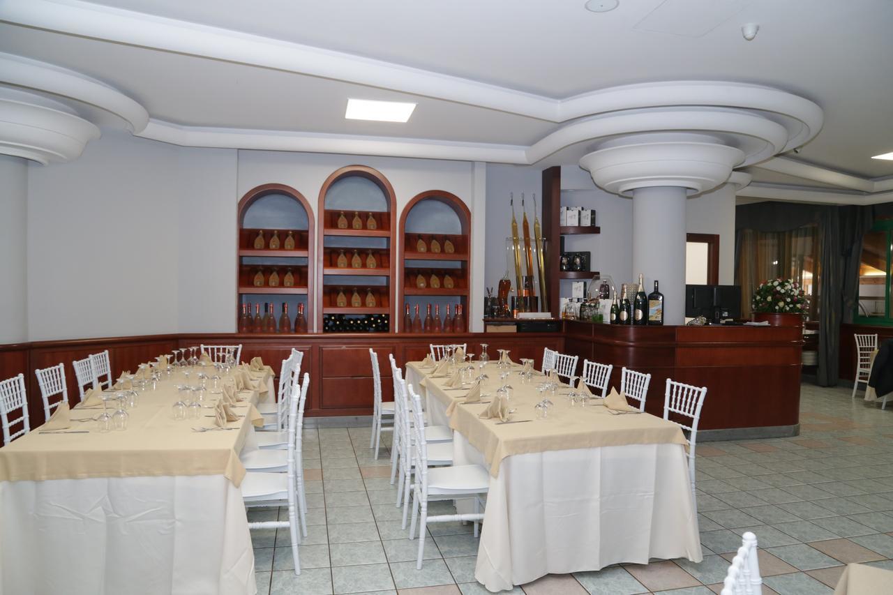 Hotel Stefano A Melito Melito di Napoli ภายนอก รูปภาพ