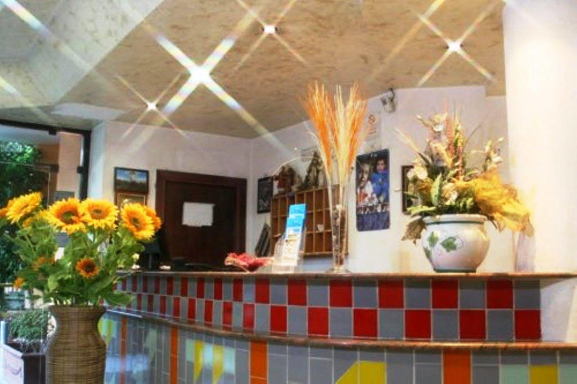 Hotel Stefano A Melito Melito di Napoli ภายนอก รูปภาพ